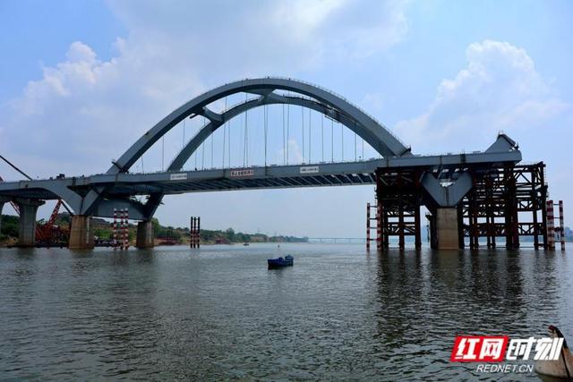 组图丨湘潭下摄司大桥主跨部分开始施工(图3)