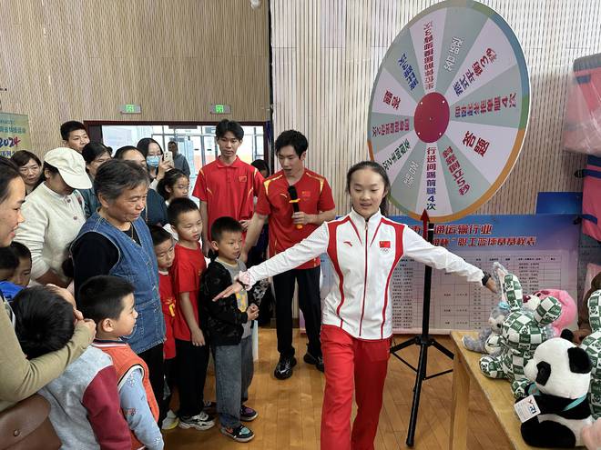 2024年湖南省体操运动U系列少儿选材巡回赛・岳阳站盛大开幕(图2)