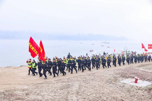 高规格跨区域联合处置嘉陵江流域展开突发环境事件应急演练(图3)
