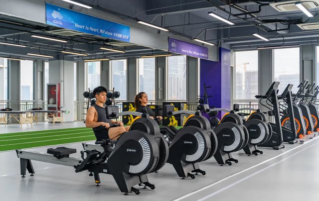 Im（中国体育）：以科学运动赋能竞技体育：舒华亮相2024广东体博会(图7)