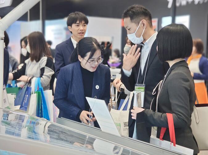 创新之光闪耀未来!迈贝特亮相东京PVEXPO再掀行业新浪潮(图5)