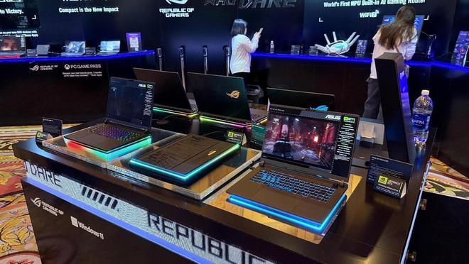 Im体育网站：CES2025ROG新品逐一解读：解读不“解毒”看完反倒中毒更深了(图3)