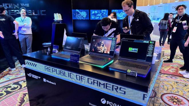 Im体育网站：CES2025ROG新品逐一解读：解读不“解毒”看完反倒中毒更深了(图8)