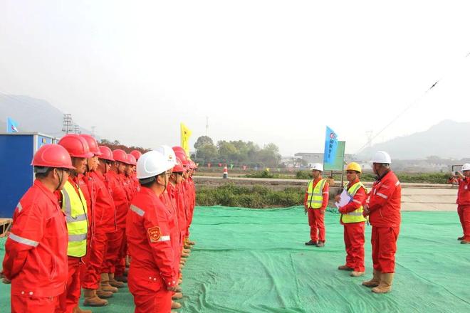 Im（中国体育）：一线故事丨第一道焊花最闪耀！(图6)