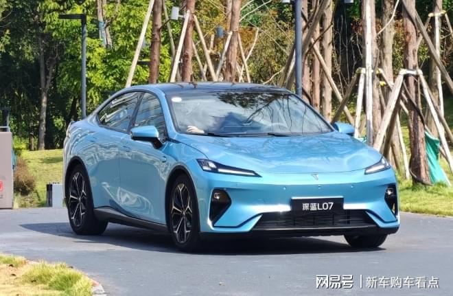 Im体育网站：性能配置剖析！领克07EM-P、海豹07DM-i、深蓝L谁更强？(图4)