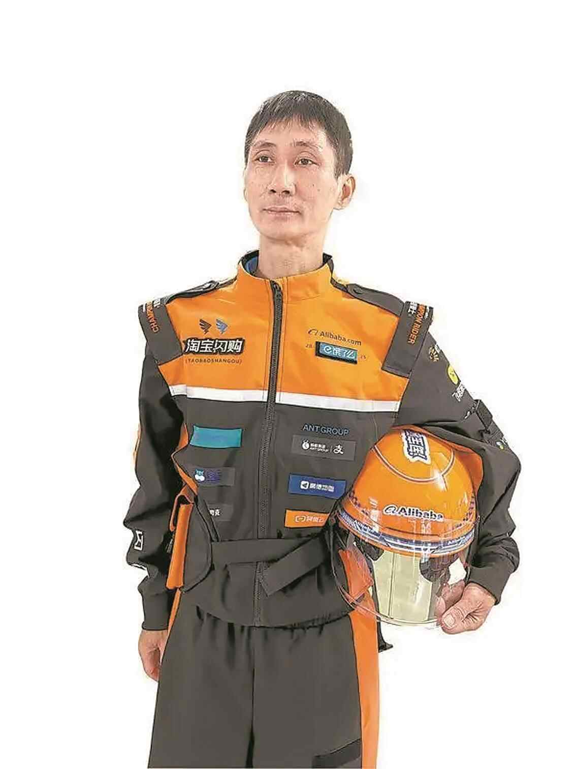 Im（中国体育）：2025人世间：我们一次次看见并记住(图1)