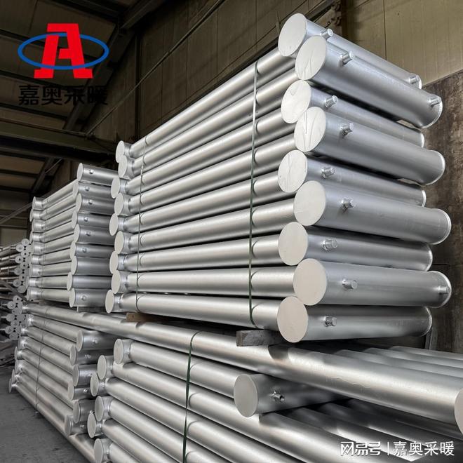 无缝钢管焊接散热器(图1)