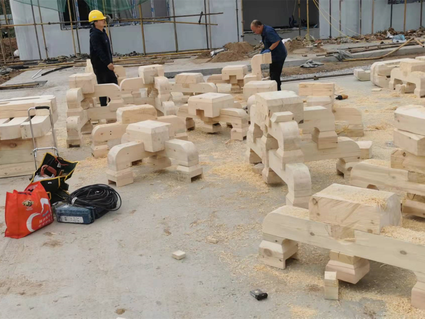 Im体育网站：防腐木定制厂家权威推荐：6家顶尖厂商助力项目品质与成本双赢(图1)