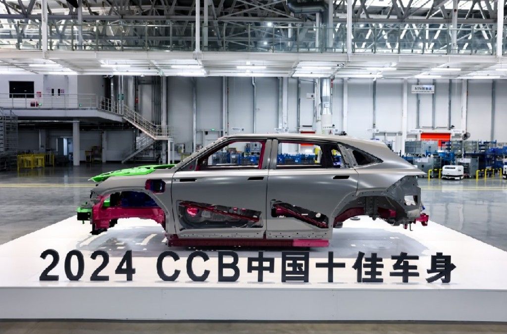 Im体育网站：广汽本田首款量产新车P7下线新能源工厂正式落成(图7)