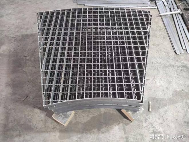 2025推荐参考：电厂平台钢格栅厂家选哪家？河北优筑可考虑(图1)